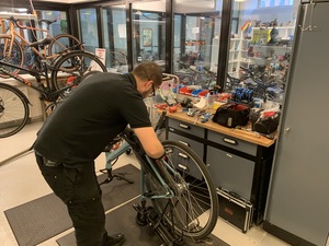 Repair of bicycle in central Malmö