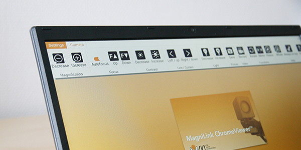 Parties d'un écran d'ordinateur où le menu d'un logiciel MagniLink est visible.