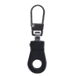 Oxford Replacement Zipper Pullers   4 Pk