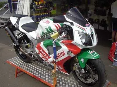 Produkt bilder Crash Protector   Honda Vtr1000sp1