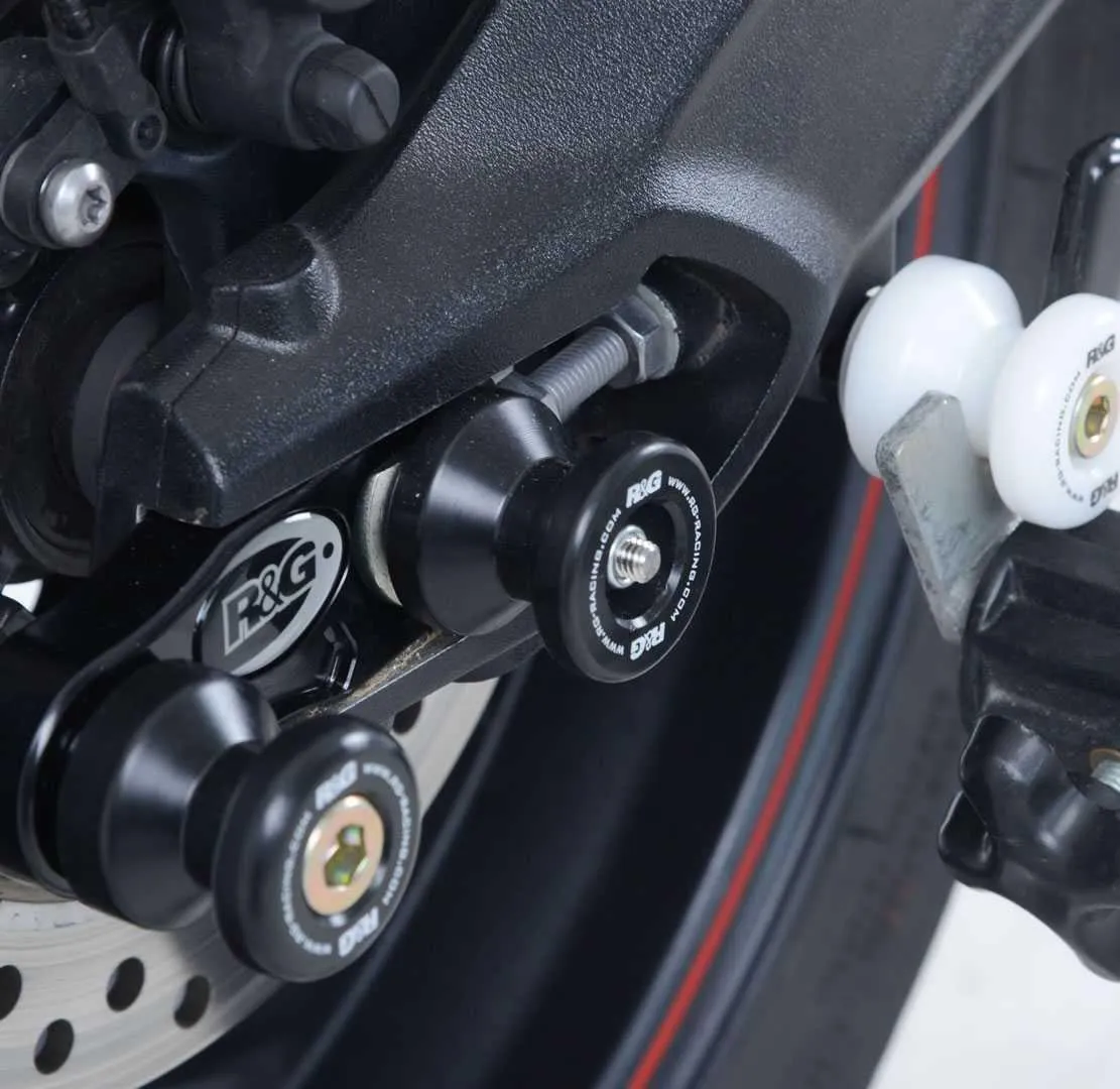 Produkt bilder Rear Spindle Sliders Triumph Street Triple 07  / Street Triple Rx / Street Triple 765 Rs/R/S 17  / 675 Daytona 06 13 / Daytona Moto2 765