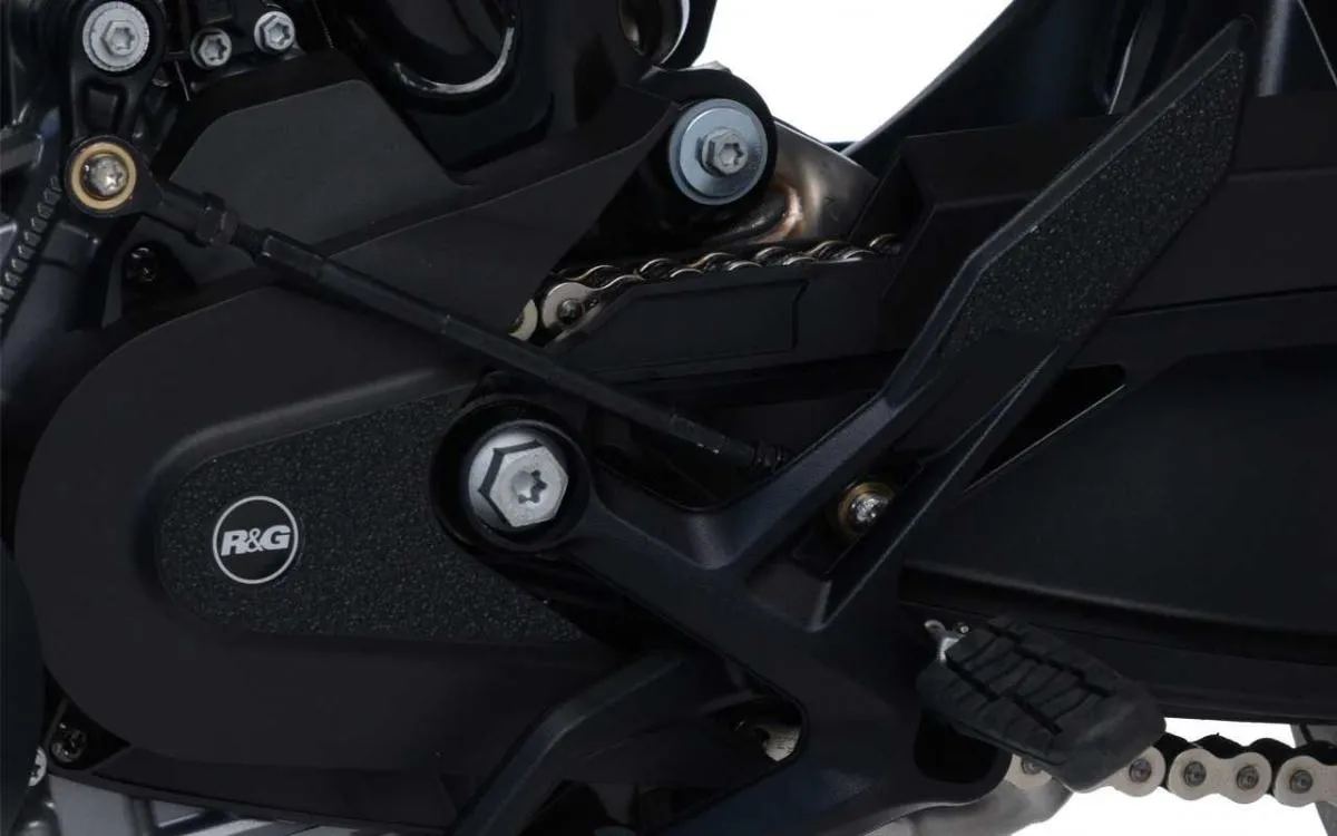 Produkt bilder Ktm 790 Duke 18  / 890r Duke Boot Guard 3 Piece One On Each Heel Plate One On Chain Cover