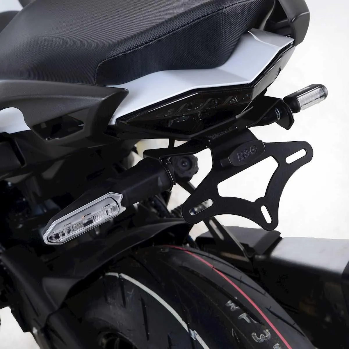 Produkt bilder Licence Plate Holder Kawasaki Ninja 1000sx 20  / Ninja 1100sx 25  If Using Panniers You Must Use Micro Indicators