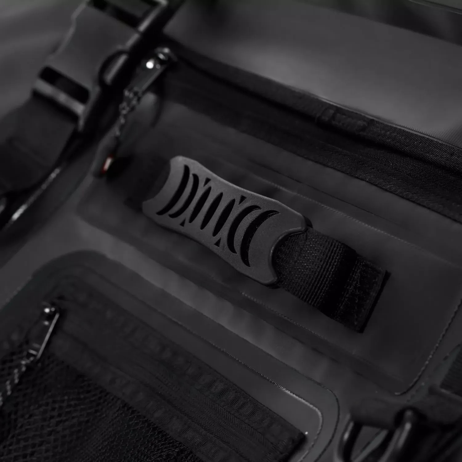 Produkt bilder Dainese Explorer WP Duffle Bag Svart 60L